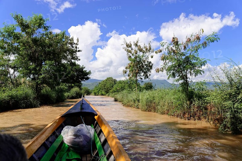 Typical longboat on Inle Lake