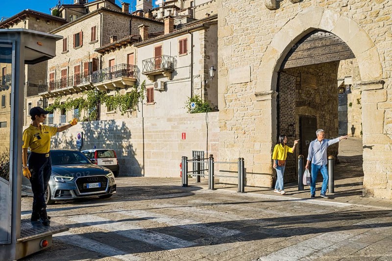 Traffic policewoman at Porta San Francesco
