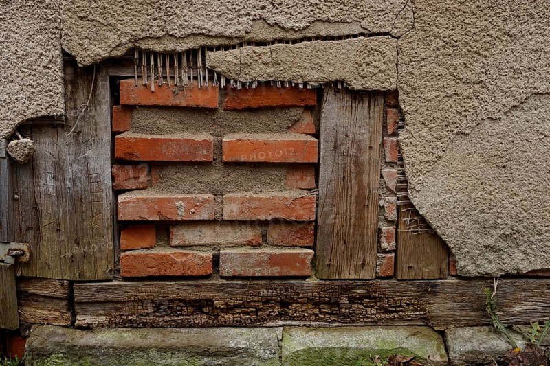 Building facade in need of renovation