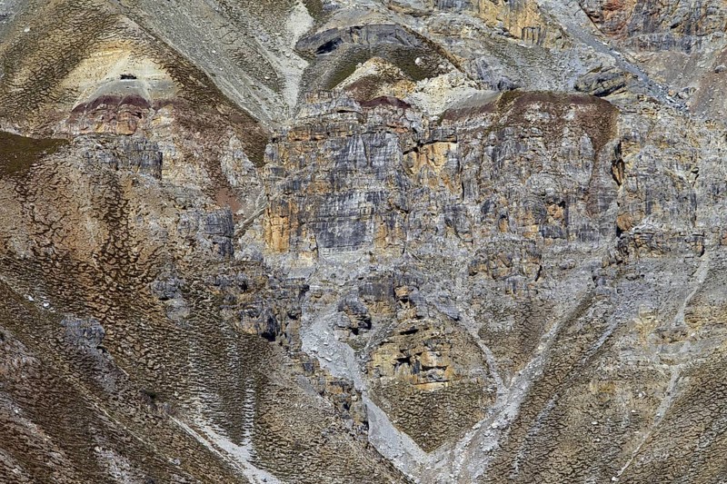 Rock formations at Val Minger
