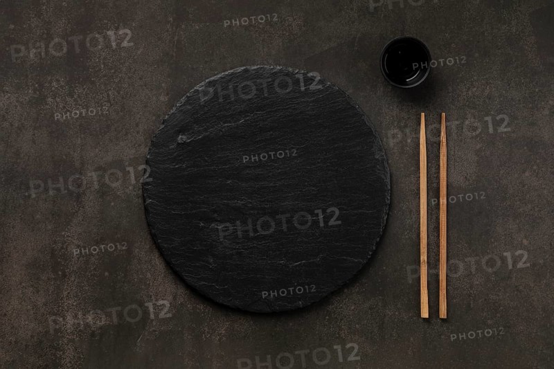 Table arrangement with cup sticks top view