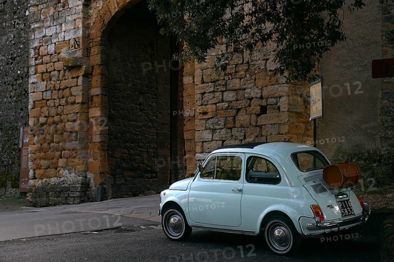 Old Fiat 500 in Volterra