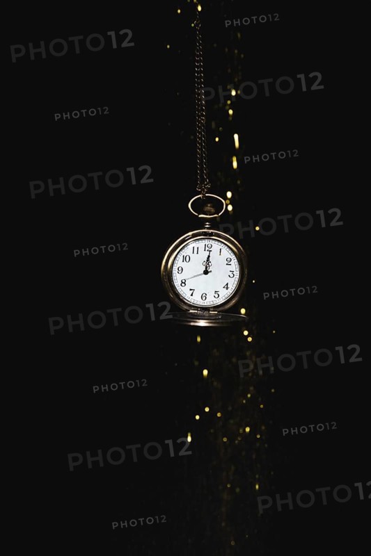 Pocket watch with glitters