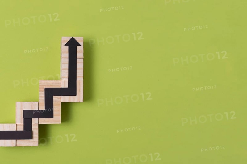 Snake game arrow with wooden outline copy space