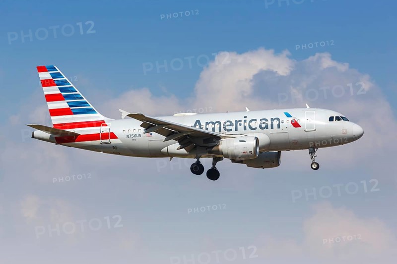An American Airlines Airbus A319 aircraft with the registration number N756US at Dallas Fort Worth Airport