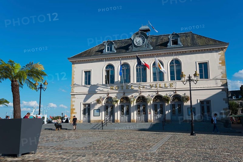 Town Hall