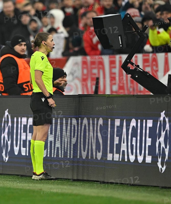 Referee Stephanie Frappart in front of monitor