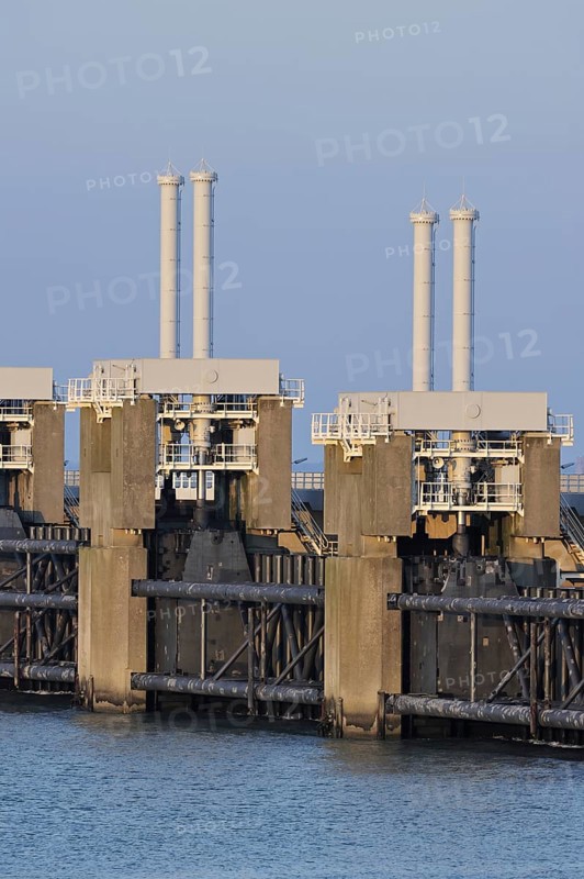 Storm flood barrier