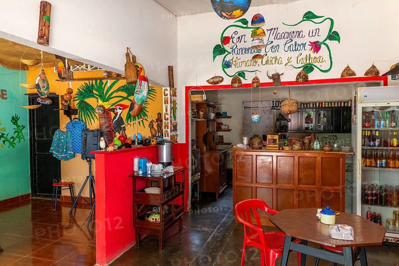 Simple restaurant
