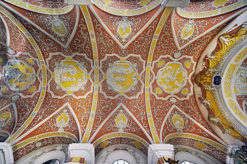Stucco ceiling