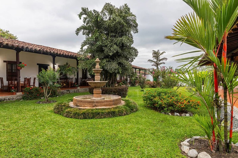 Finca with garden