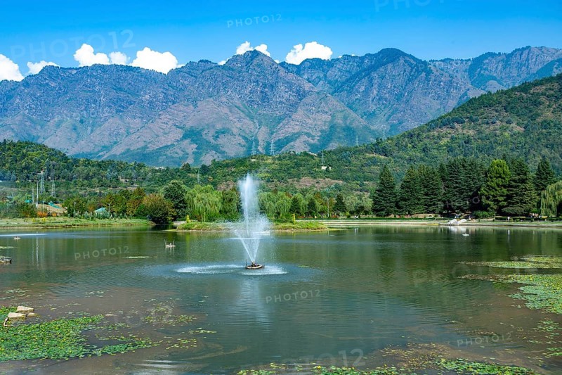 Jawaharlal Nehru Memorial Botanical Gardens in Srinagar