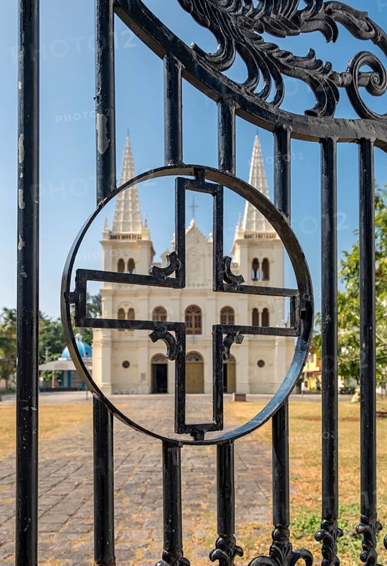 Iron gate