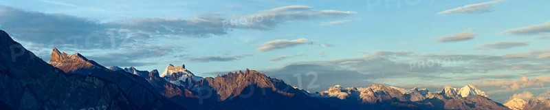 Alpine panorama in the evening light