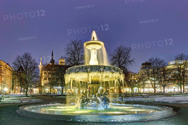Fountain on Schlossplatz in winter