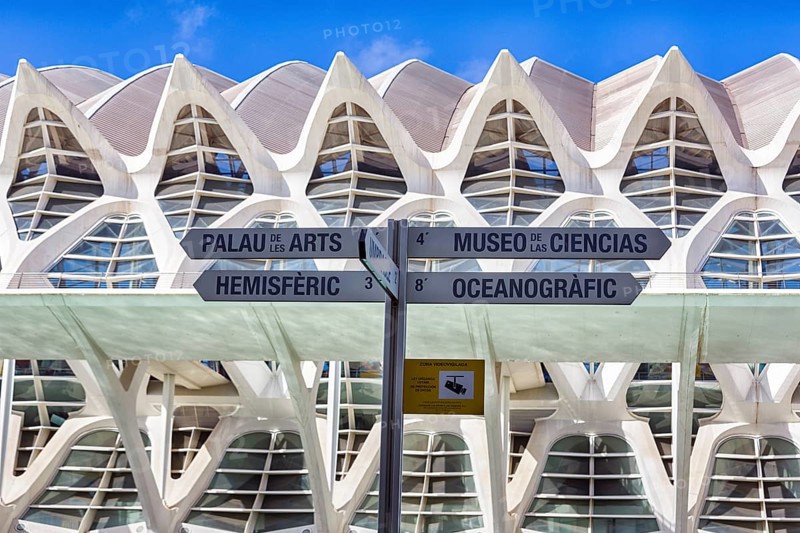 Signpost in front of the science museum Museu de les Ciencies Princep Felip