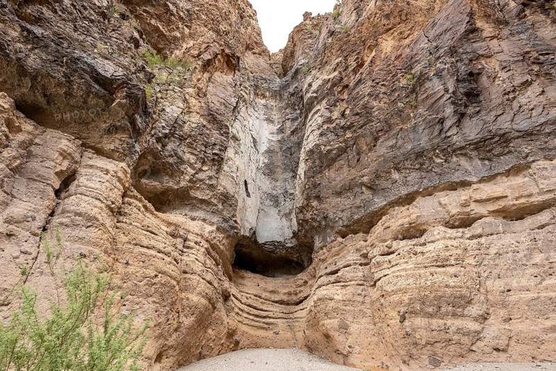Lower Burro Mesa Pouroff
