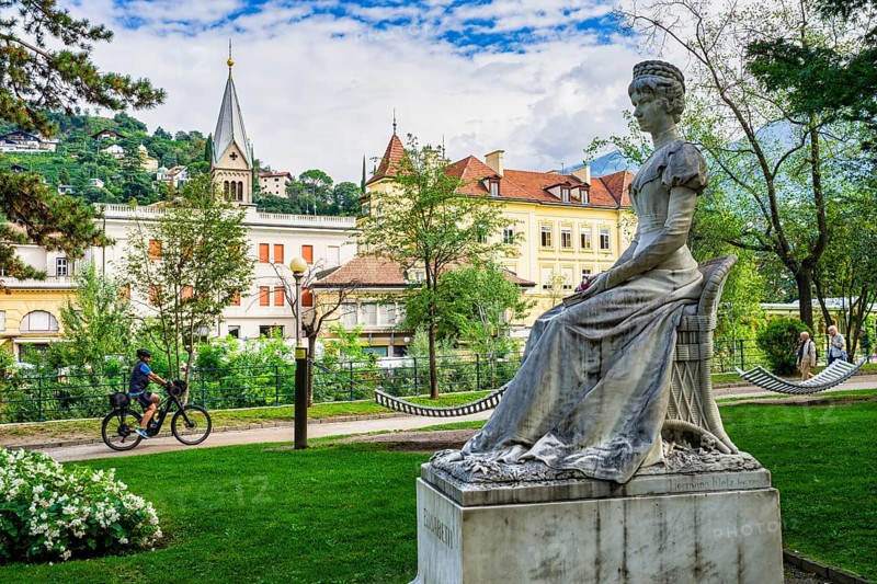 Monument to Empress Elisabeth of Austria