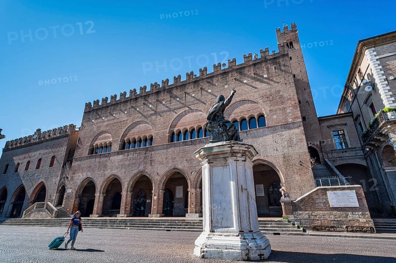 Statue of Pope Paul V