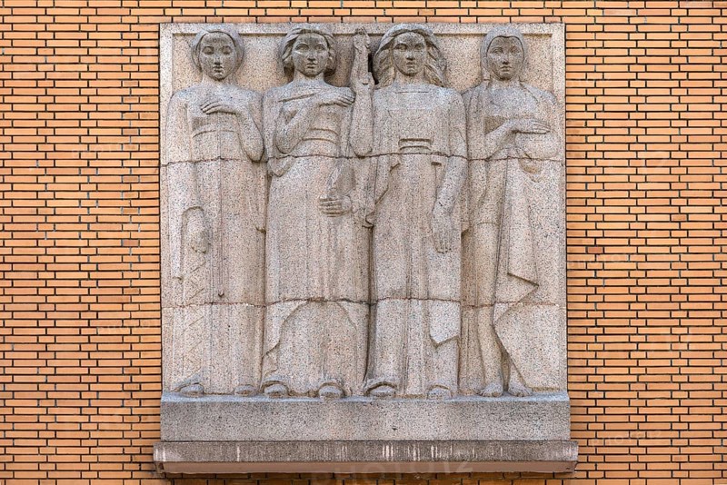 Relief of woman symbolising Liberte