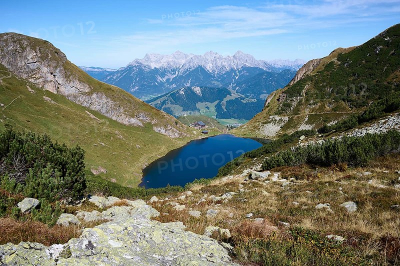 Wildsee with Wildseeloderhaus in front of Loferer Steinberge