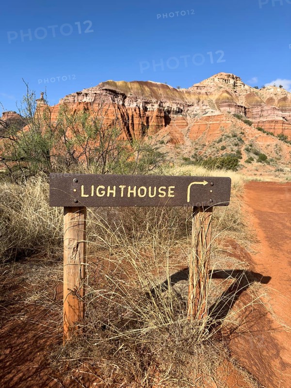 Sign at the Lighthouse Trail