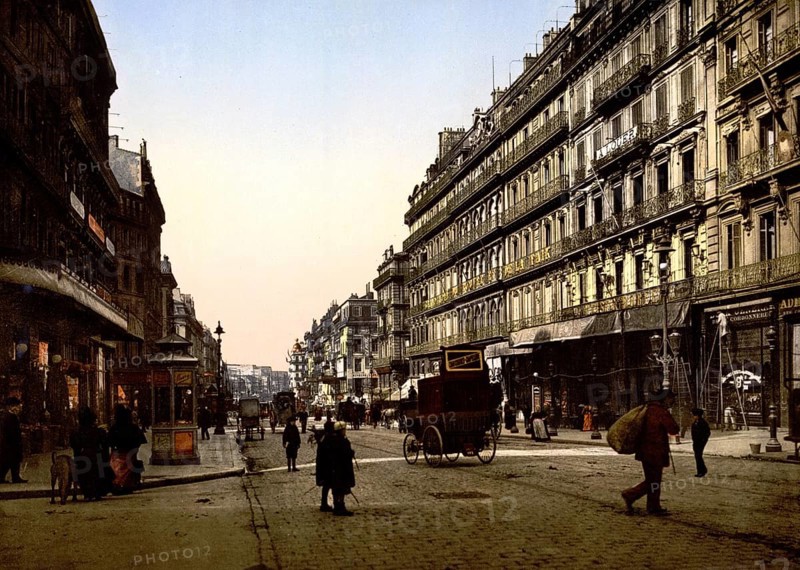 The Cannabiere and the Hotel de Louvre