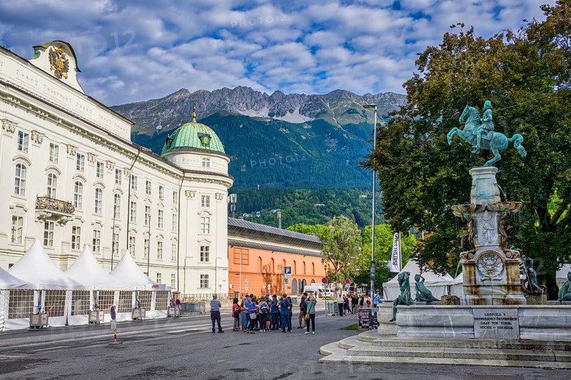 Leopoldsbrunnen fountain in front of Hofburg Imperial Palace Palace