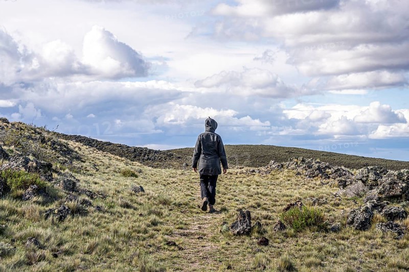 Women hikes through the Patagonian steppe
