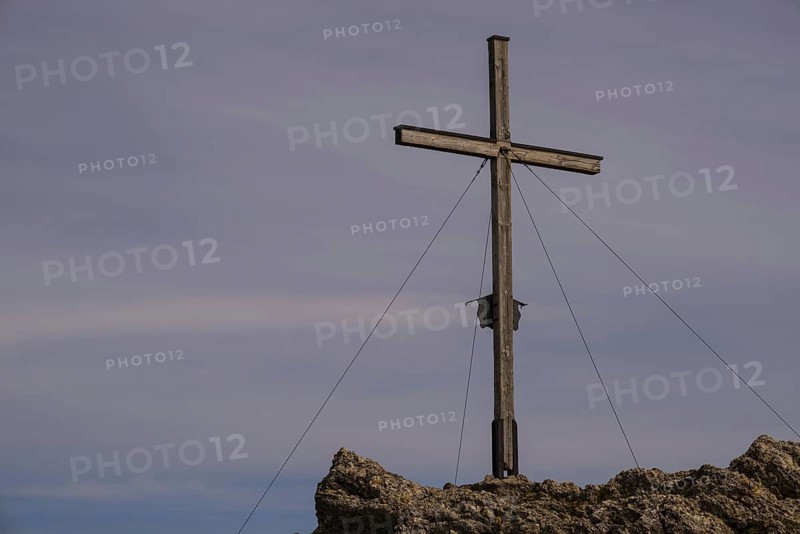 Summit cross