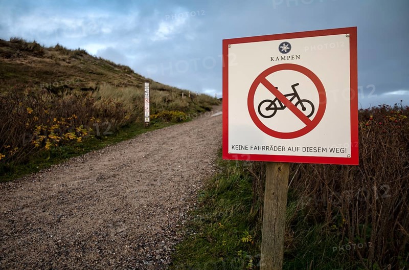 Prohibition sign for bicycles