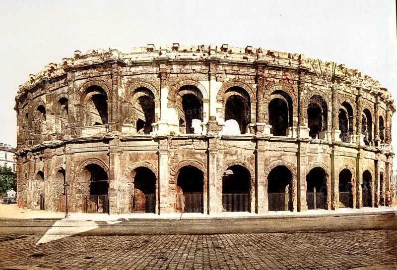 Arenes de Nimes is a Roman amphitheatre
