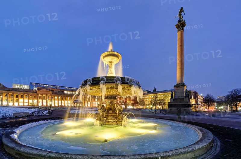 Fountain on Schlossplatz in winter