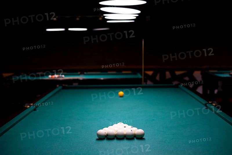 Arrangement with white billiard balls