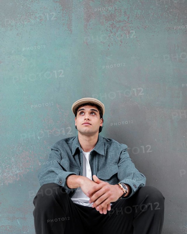 Medium shot man sitting