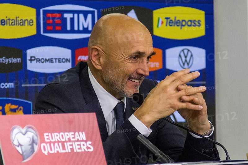Coach Luciano SPALLETTI Italy smiling at the post-match press conference