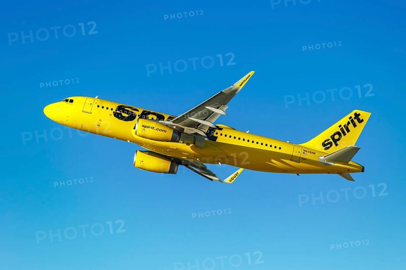 An Airbus A320 Spirit aircraft with the registration number N646NK at Los Angeles Airport