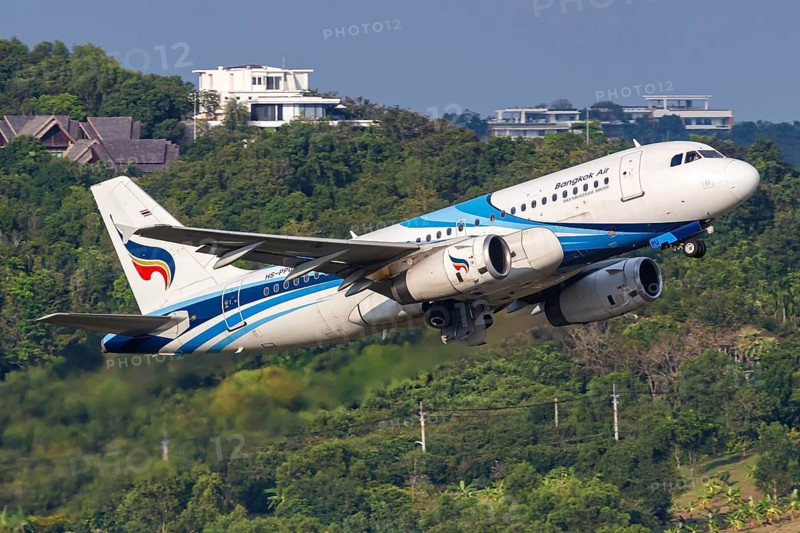 A Bangkok Air Airbus A319 aircraft with the registration HS-PPU at Koh Samui Airport