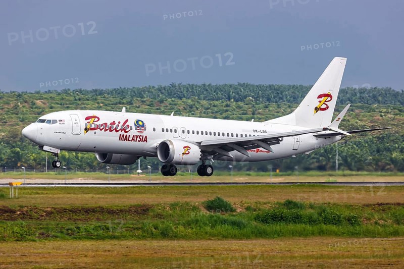 A Boeing 737 MAX 8 aircraft of Batik Air Malaysia with the registration 9M-LRS at Kuala Lumpur Airport