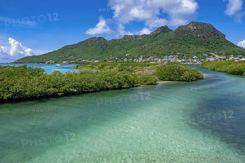View over Ashton Lagoon and the town on Union Island