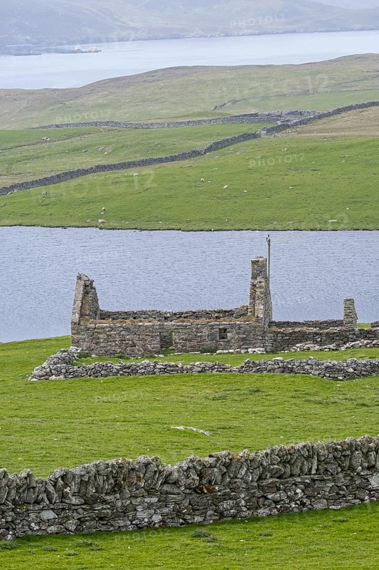 Dry stone