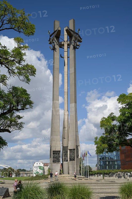Memorial to the fallen shipyard workers of 1970