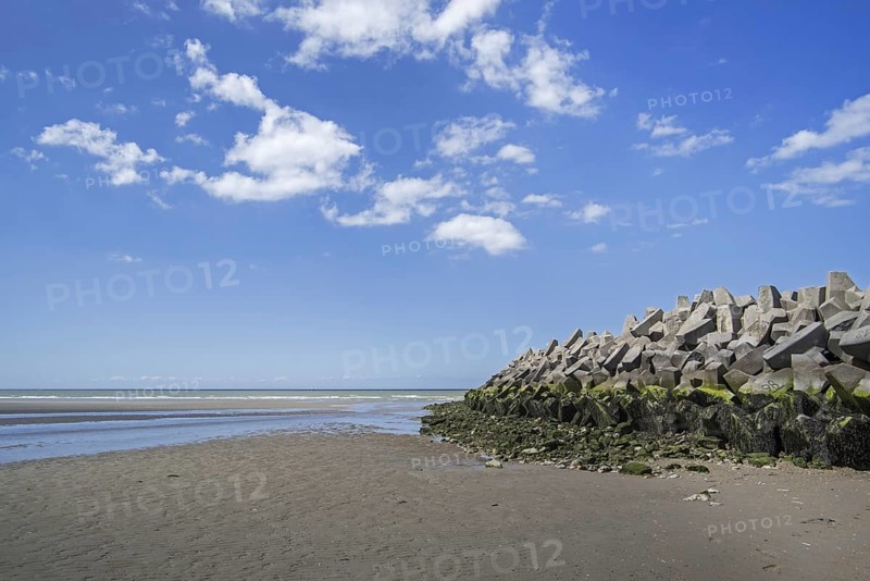 Mound type sea wall