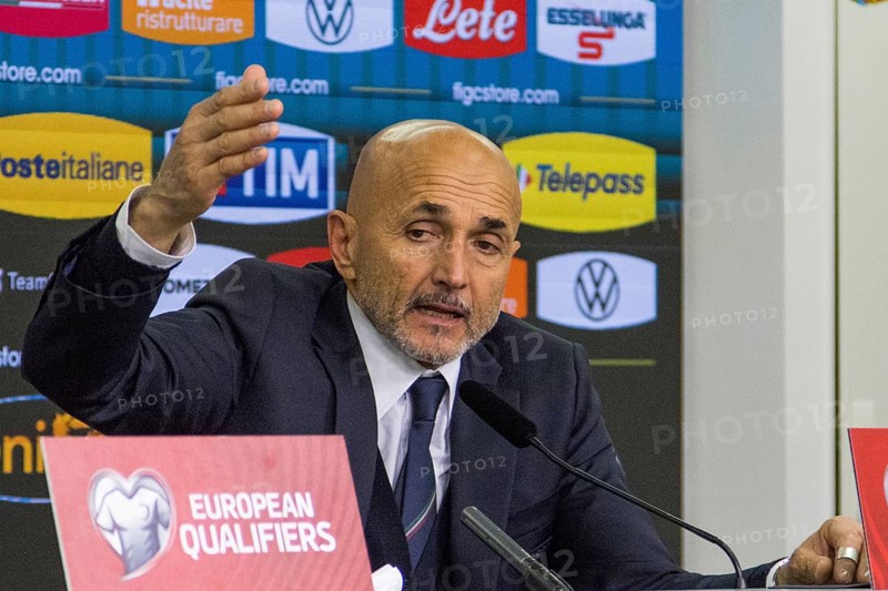 Coach Luciano SPALLETTI Italy explaining at the post-match press conference