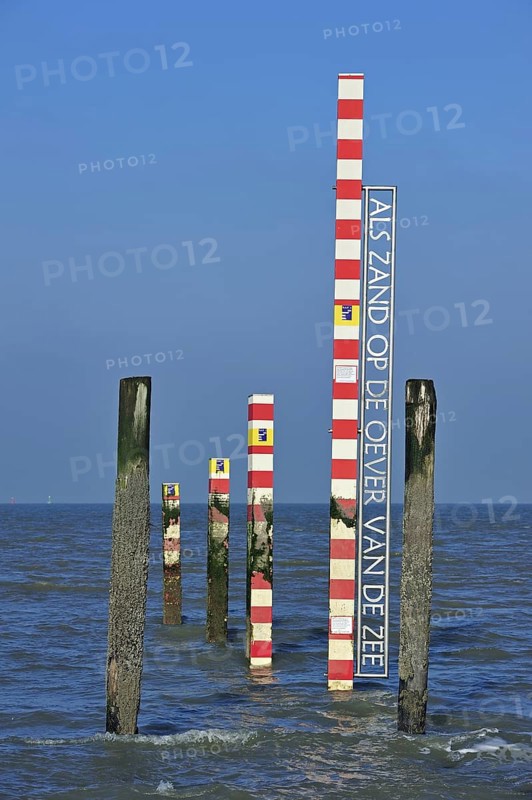 Sea tide depth measure