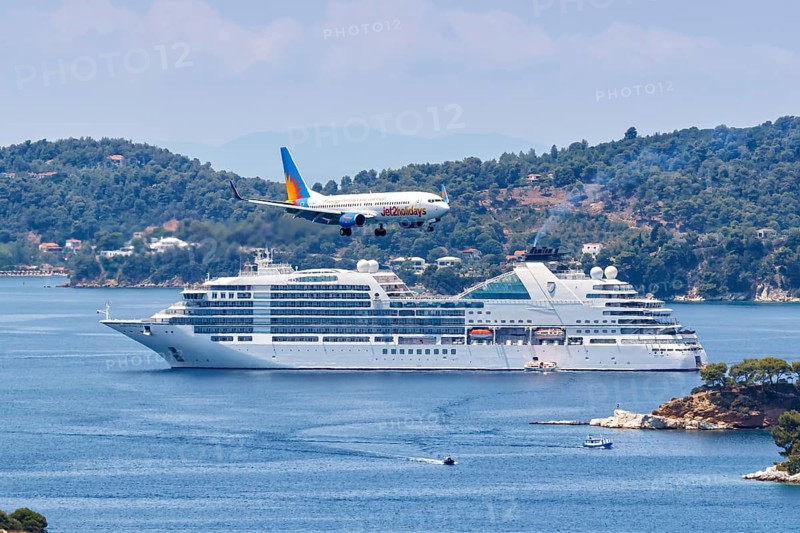 A Boeing 737-800 Jet2 aircraft with registration G-JZHU at Skiathos Airport