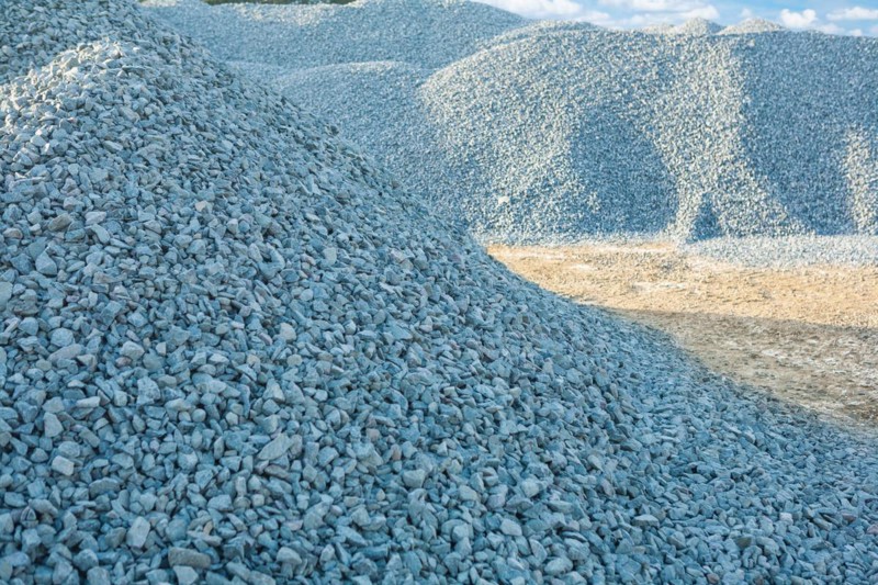 Gravel heap