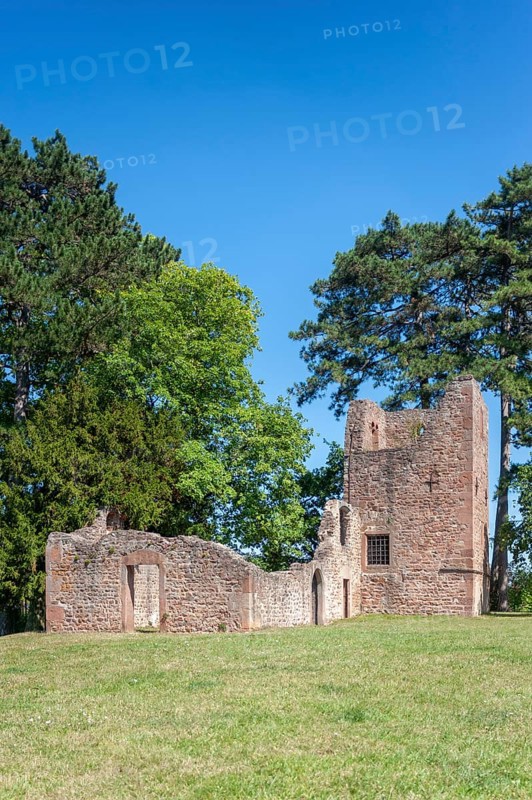Ruins of the church of St-Jean-Baptiste in Munsterling Park