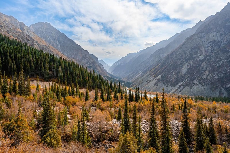 Autumn mountain landscape of the Ala Archa Valley