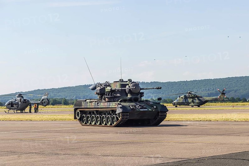 Spotterday for the Day of the German Armed Forces at Bueckeburg Army Airfield. International Helicopter Training Centre